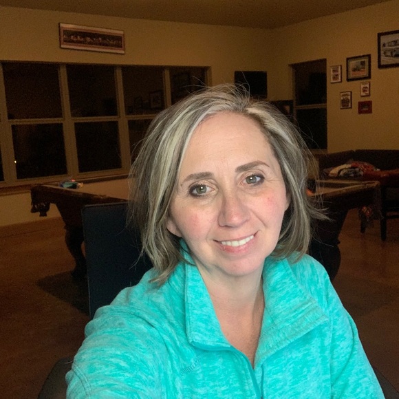 Meet your Posher, Kimberly - Picture 1 of 1